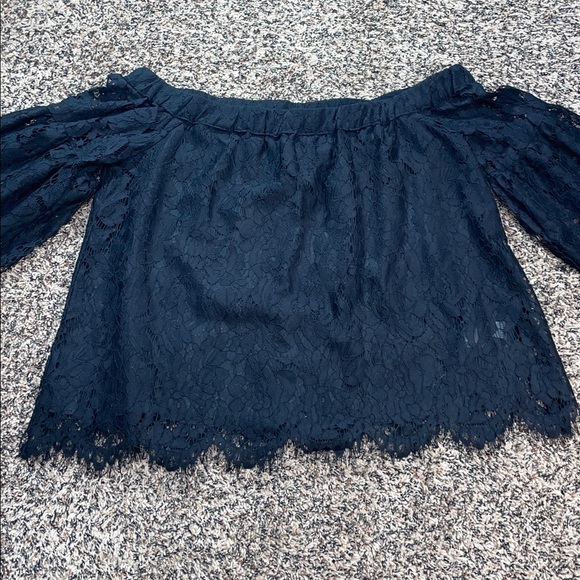 Jessica Simpson Tops - Jessica Simpson Flocked Black Lace Off Shoulder Top Size Medium | EUC